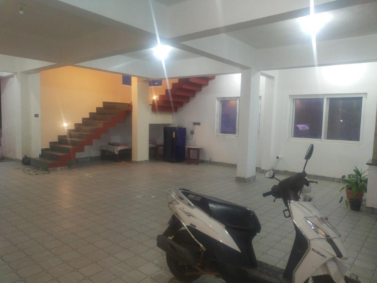 The Two Bedroom House Madikeri Luaran gambar